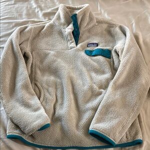 Patagonia Cream and Teal Fleece Pullover